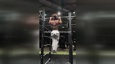 TikTok Stretch Duo: Teen Hole Stretched Wide Live
