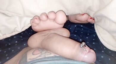 Homemade amateur footjob by a verified couple with finger massage