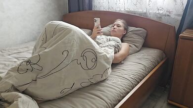 Morning porn viewing ended in a sweet orgasm