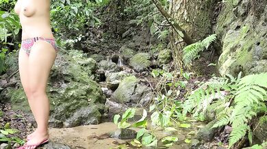 Pinay Cooking Wild Ferns and Sex in the Riverside - Viral Single Mom Outdoor
