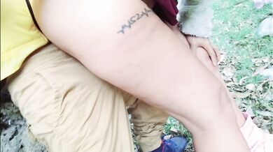 Big-assed stepmother has sex outdoors with a perverted old man