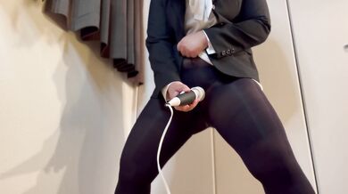 Perverted office lady squirts a lot while wearing stockings