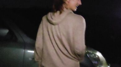 thirty year old virgin goes to the swinger parking lot and fucks the beautiful girl (occhiale matto