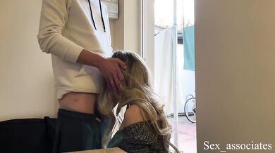 Publick Dick Flashing. I pull out my dick in front of a young pregnant neighbour and she made me cum