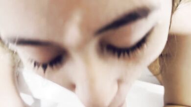 My perverted stepsister loves it when I piss on her face and then thanks me with a blowjob