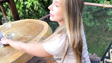 POV: Colombian big ass Scarlet Benz lets Airbnb host fill her pussy with cum (creampie)