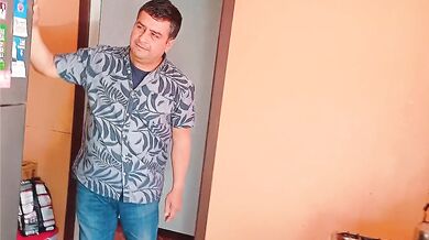Perverted stepfather fucks his stepdaughter in the kitchen
