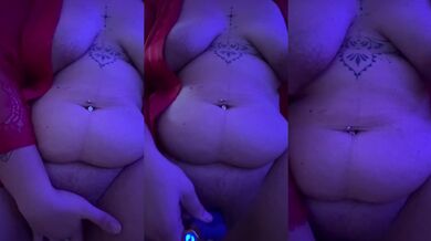 Milena Masturbating Solo