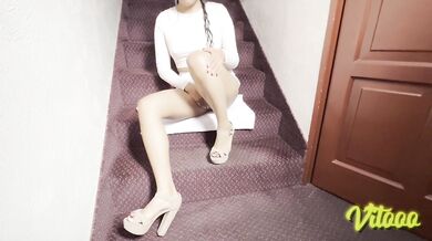 I filmed my girlfriend in a miniskirt and high heels