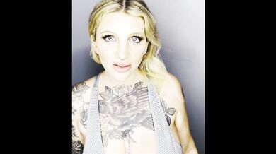 HOT BLONDE MILF IN SPORTS BRA WITH BIG NATURAL TITS SMOKES CIGARETTES AND TELLS YOU HOW TO CUM…DO YOU THINK YOU CAN LAST? POV JOI SMOKING