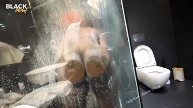 Amateur Sport mate having Hot quickie in girls Changing room!