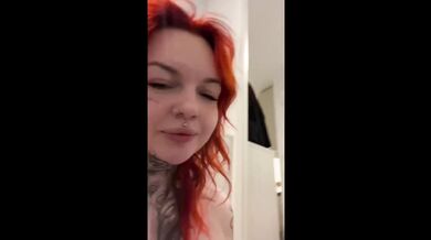 Wydziarana Polska Ruda Dziewczyna I Ostra Jazda Na Dildo Przy Lustrze ImHorrorGirl