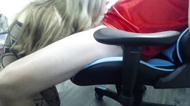 Girl blows stepbrother and fucks him in gaming chair