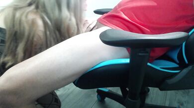 Girl blows stepbrother and fucks him in gaming chair