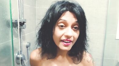 Squirting Wyld Yasmin