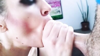 Casual Living Room Head - Brunette Sucks Dick While Chilling