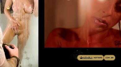 Tomando aquele banho gostoso peladinha e provocando o fotógrafo