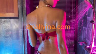 Horny Slut Thai Bounces Her Big Ass And Tits While Taking Shower