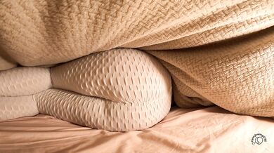 Stuck Under The Sheets With My Farting Ass ! ( dutch oven)