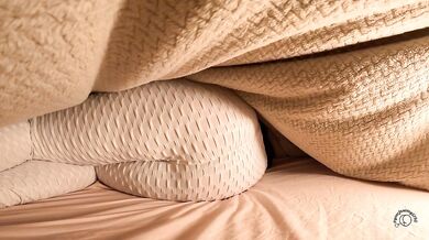 Stuck Under The Sheets With My Farting Ass ! ( dutch oven)