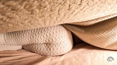 Stuck Under The Sheets With My Farting Ass ! ( dutch oven)