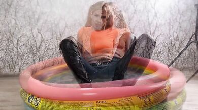 Getting wet in the pool in tight clothes and fingering my ass until I squirt