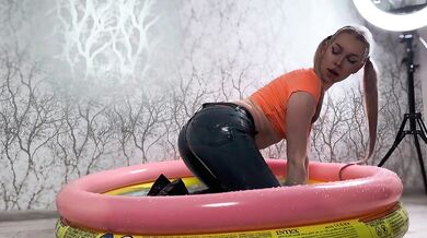 Getting wet in the pool in tight clothes and fingering my ass until I squirt