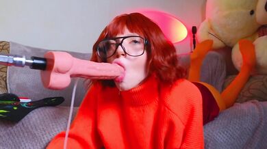 Dutch MILF Daphne Laat Gets Banged By Her Son’s Best Friend
