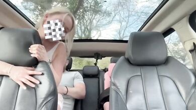 POV Reverse Cowgirl Car Fuck – Loud Amateur Wife Rides Hard with Traffic Passing