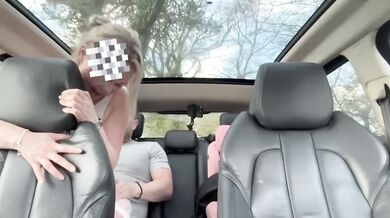POV Reverse Cowgirl Car Fuck – Loud Amateur Wife Rides Hard with Traffic Passing