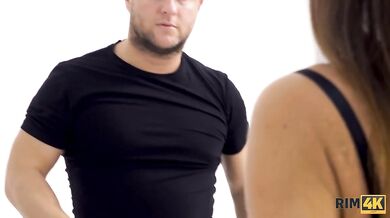 RIM4K. A day turns into holiday when he picks up and seduces bombshell for a rimjob