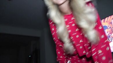 Teen Stepsis Uses Her Older Bros Cock Before Bedtime!