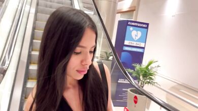 Experience With A Stranger In The Mall And We Ended Up Fucking At Her House