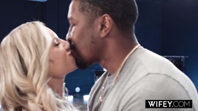 WIFEY Blonde Baddie Anastasia Shades Takes A Huge BBC Creampie As Hubby Watches