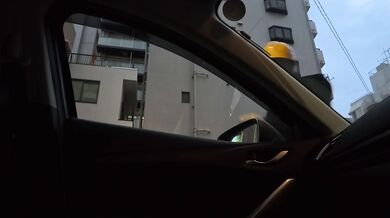 JAPANESE GIRL ENJOYSING CAR SEX WITH A CONSTRUCTION WORKER