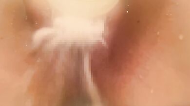 Perverted woman masturbates for the 7th squirt