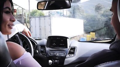 I met a stranger on the road and we ended up having sex in my car/ I met a stran