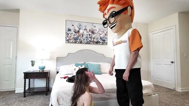 I Wake Up to Julia James Sucking My Big Dick for a Facial Splash!