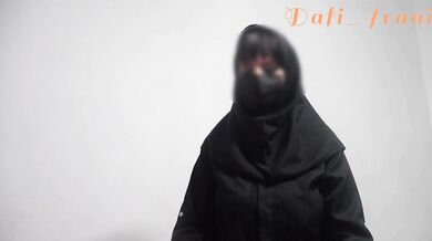 منشی فضول بعد از کلی سوال پرسیدن از رئیسش راجب زنش،سعی میکنه رئیسش تحریک کنه و...(مکالمه فارسی)