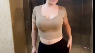 This big ass wera likes to invite a stranger to fuck!! Ft.Tigre Salcido