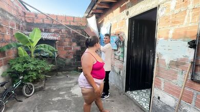 SEX OUTSIDE THE HOUSE WITH A LOAD OF CUM IN THE MOUTH