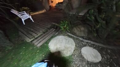 Encuentro desconocida en mi glamping y termina encima de mi pidiendo leche