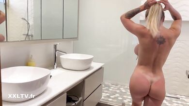 Solo in the shower