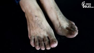 Dirty feet from barefoot walking (POV dirty feet, dirty bare feet, foot goddess, sexy soles toes)