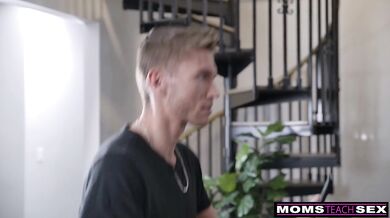 Busty Blonde Milf London River gets off on Jerking Stepson off in front of his GF