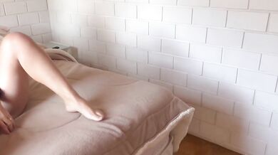 Amateur MILFs by Wifebucket - I was so horny that I called hubby to jump back home for a quickie