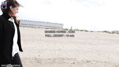 FRENCH BISEXUAL VLOG BEACH OUTDOOR EXHIB BLOWJOB SUCKING AND STROKING WITH NO SHAME