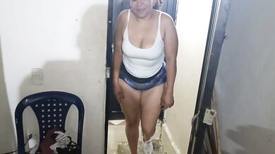 stepmom took a break from the GYM, I couldn't resist her big ass so I ended up fucking her