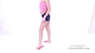Perfect babe gest camel toe pussy fucked in studio
