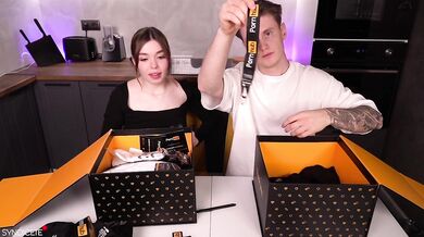 Pornhub gifts for 25k and 50k subscribers! - syndicete
